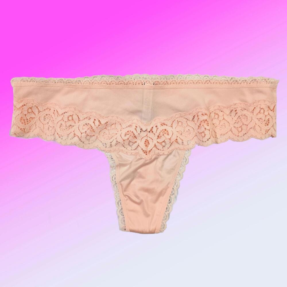 NWT Victoria's Secret Body By Victoria Lace Thong - Soft Pink